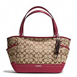 COACH PARK SIGNATURE CARRIE TOTE - ONE COLOR - F23297