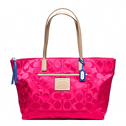 WEEKEND SIGNATURE NYLON EAST/WEST ZIP TOP TOTE - SILVER/PINK RUBY - COACH F24862
