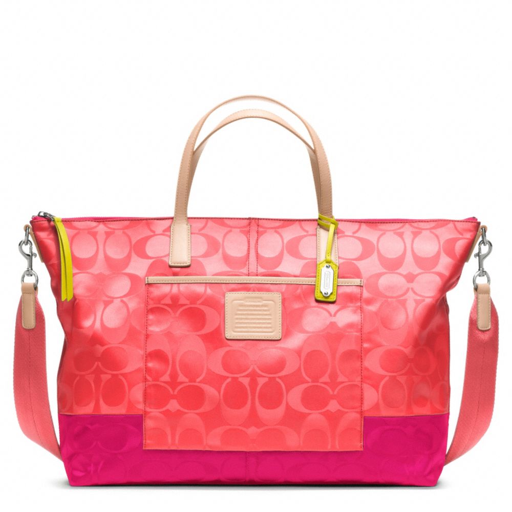 WEEKEND SIGNATURE COLORBLOCK NYLON WEEKENDER TOTE COACH F24866