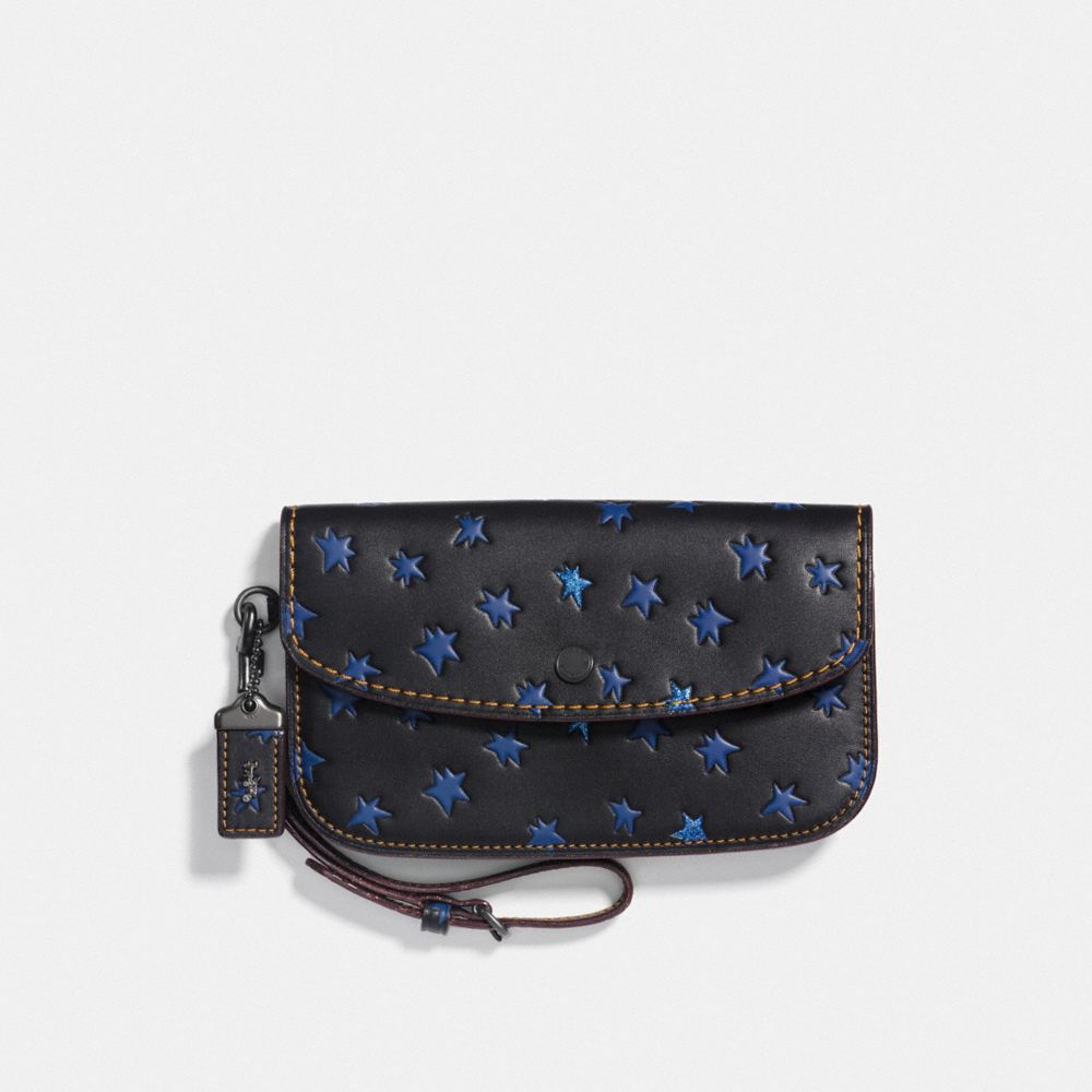 COACH CLUTCH WITH STAR PRINT - BP/BLACK - F25535