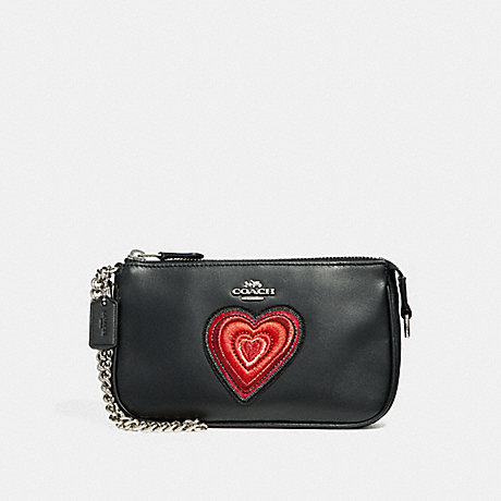 COACH LARGE WRISTLET 19 WITH HEART EMBROIDERY - BLACK/SILVER - F25890