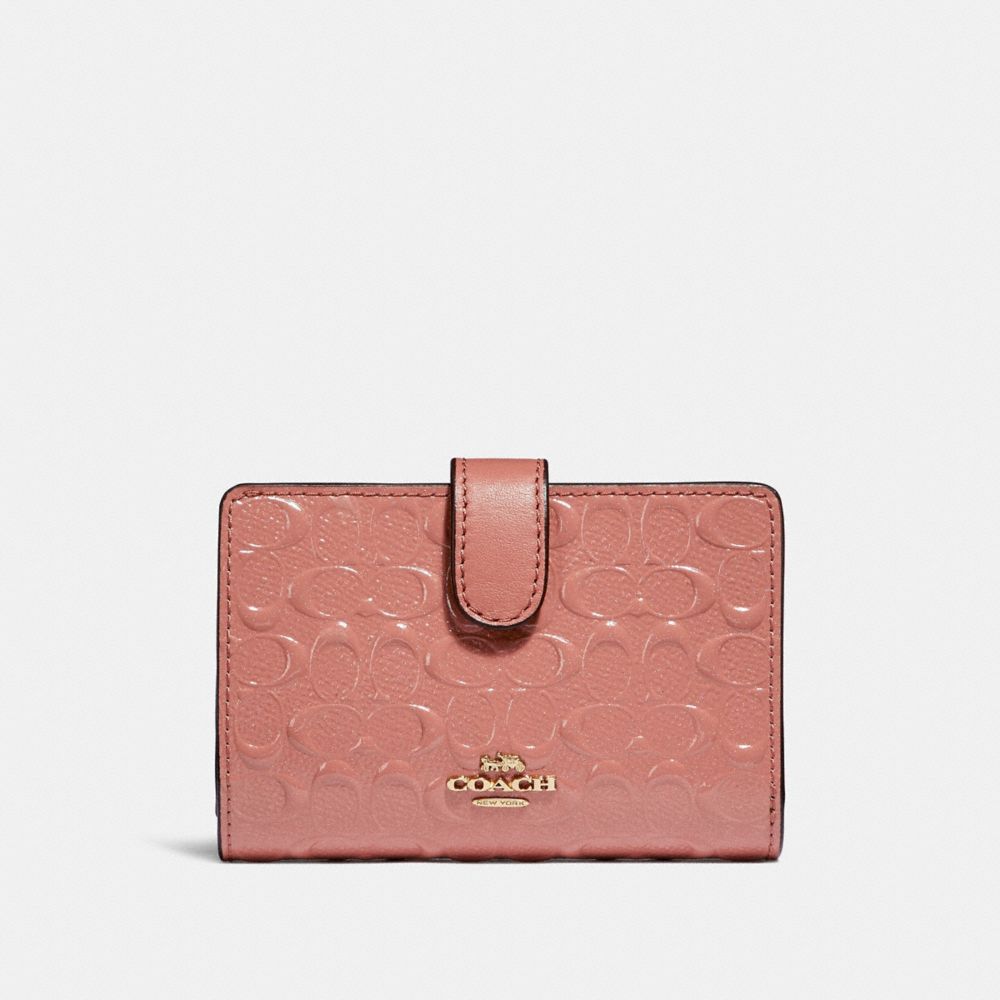 MEDIUM CORNER ZIP WALLET IN SIGNATURE LEATHER - MELON/LIGHT GOLD - COACH F25937