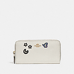 COACH ACCORDION ZIP WALLET WITH SOUVENIR EMBROIDERY - CHALK/LIGHT GOLD - F25969