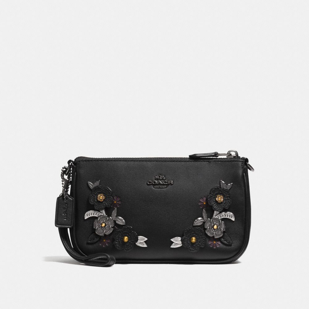 NOLITA WRISTLET 19 WITH METAL TEA ROSE DETAIL - BLACK/BLACK COPPER - COACH F27272