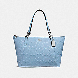 AVA TOTE IN SIGNATURE LEATHER - f28558 - SILVER/POOL