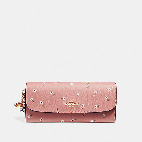 COACH BOXED SOFT WALLET WITH DITSY DAISY PRINT AND CHARMS - VINTAGE PINK MULTI/imitation gold - f28853
