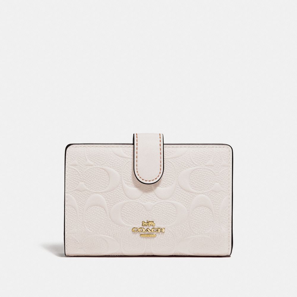 COACH F29439 - MEDIUM CORNER ZIP WALLET IN SIGNATURE LEATHER CHALK/LIGHT GOLD