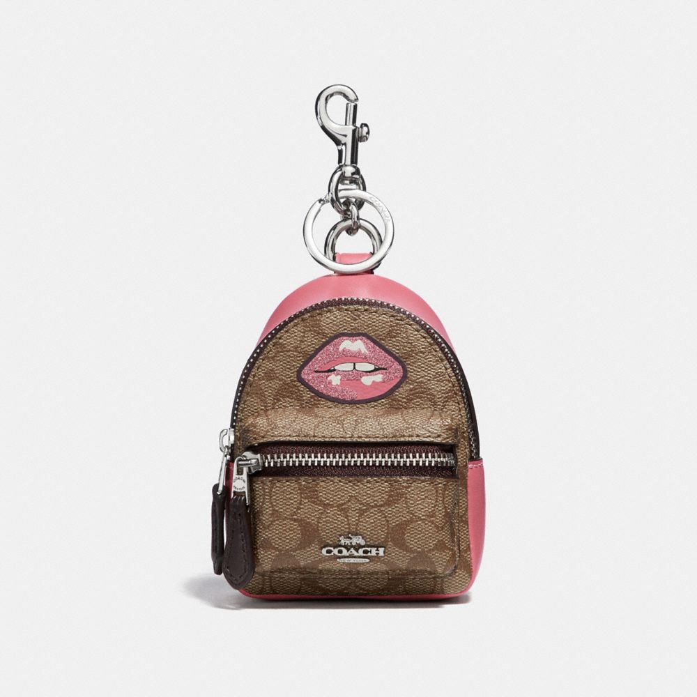 BACKPACK COIN CASE IN SIGNATURE CANVAS WITH LIPS - KHAKI MULTI /SILVER - COACH F31888