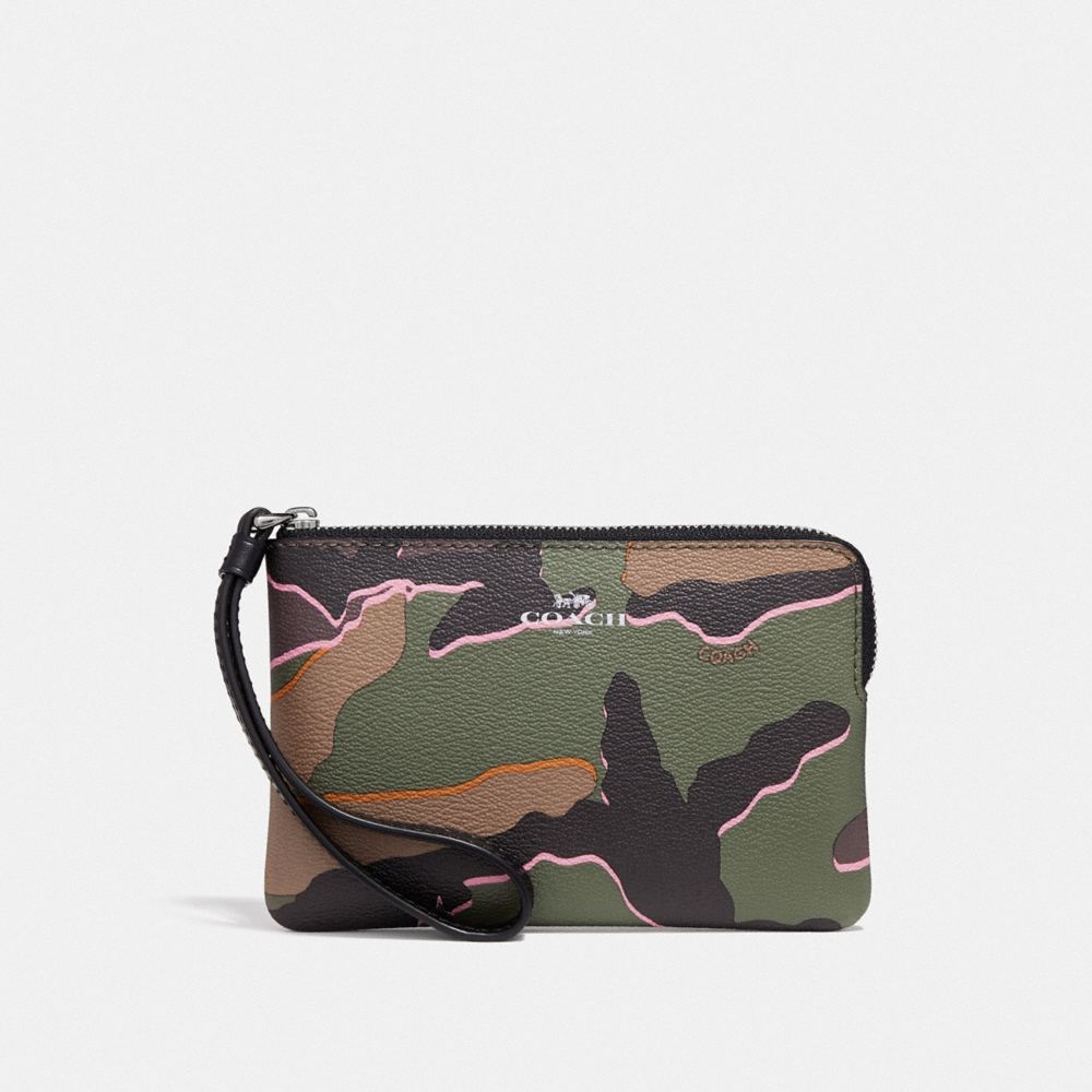 CORNER ZIP WRISTLET WITH WILD CAMO PRINT - GREEN MULTI/SILVER - COACH F32074