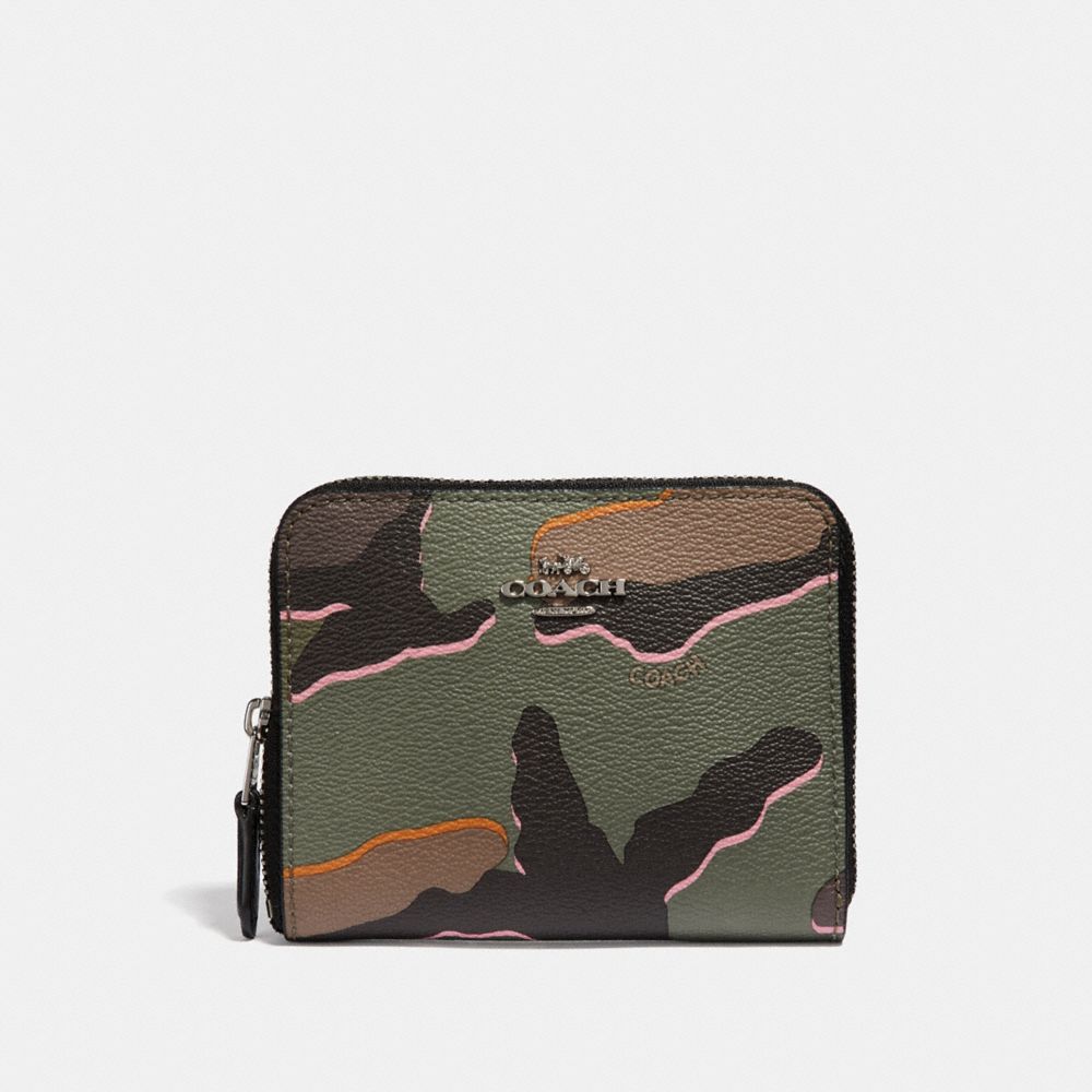 SMALL ZIP AROUND WALLET WITH WILD CAMO PRINT - F32155 - GREEN MULTI/SILVER