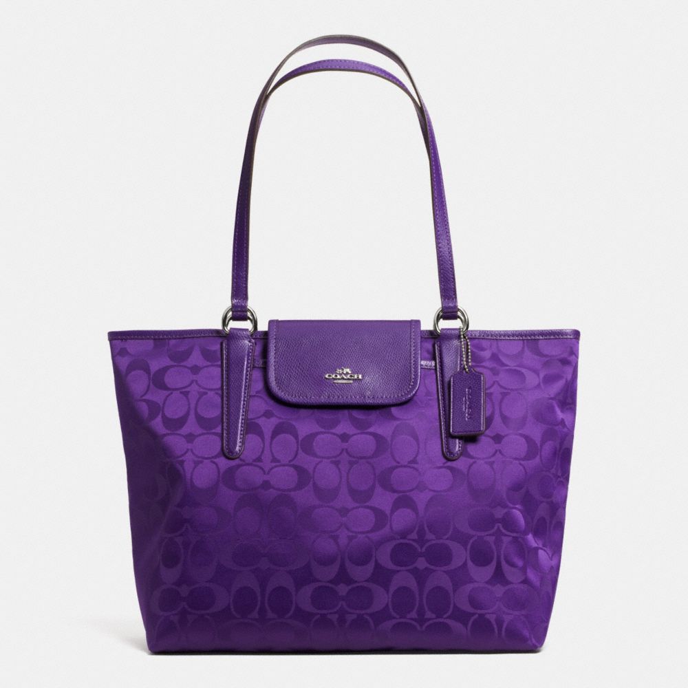 WARD TOTE IN SIGNATURE - f33475 -  SILVER/VIOLET