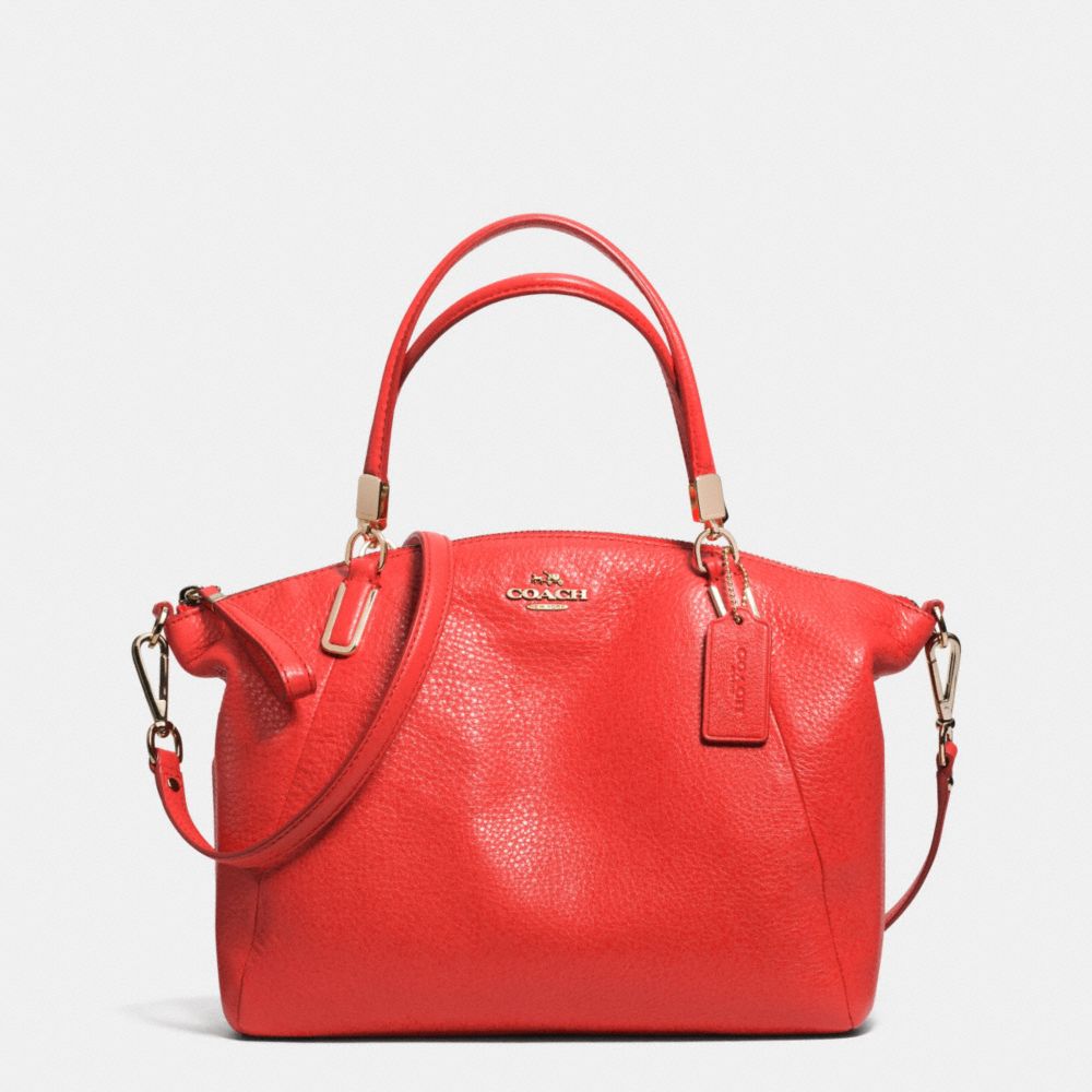SMALL KELSEY SATCHEL IN PEBBLE LEATHER - f34493 - LIGHT GOLD/CARDINAL