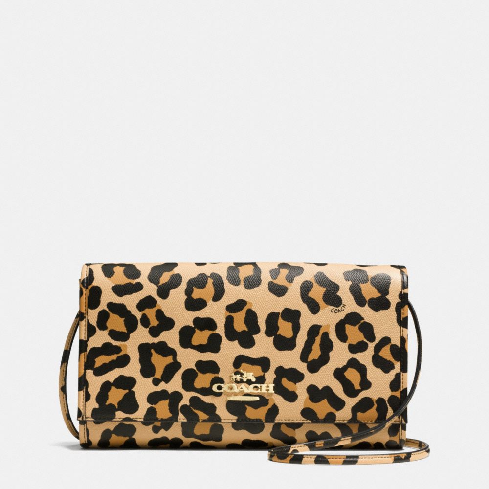 COACH CLUTCH IN OCELOT PRINT CROSSGRAIN LEATHER - LIGHT GOLD/TAN - F34540