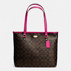 ZIP TOP TOTE IN SIGNATURE - LIGHT GOLD/BROWN/CRANBERRY F34603 - COACH F34603