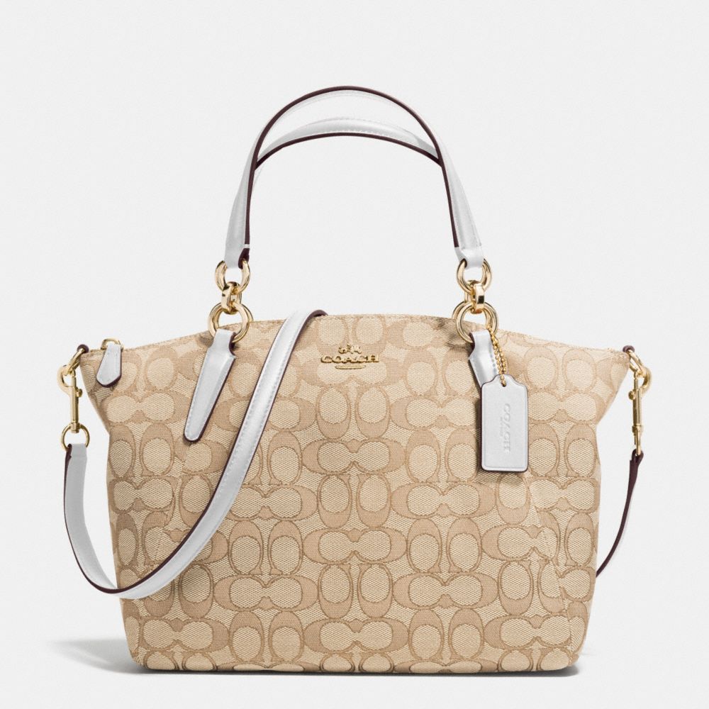 SMALL KELSEY SATCHEL IN SIGNATURE - f36625 - IMITATION GOLD/LIGHT KHAKI/CHALK