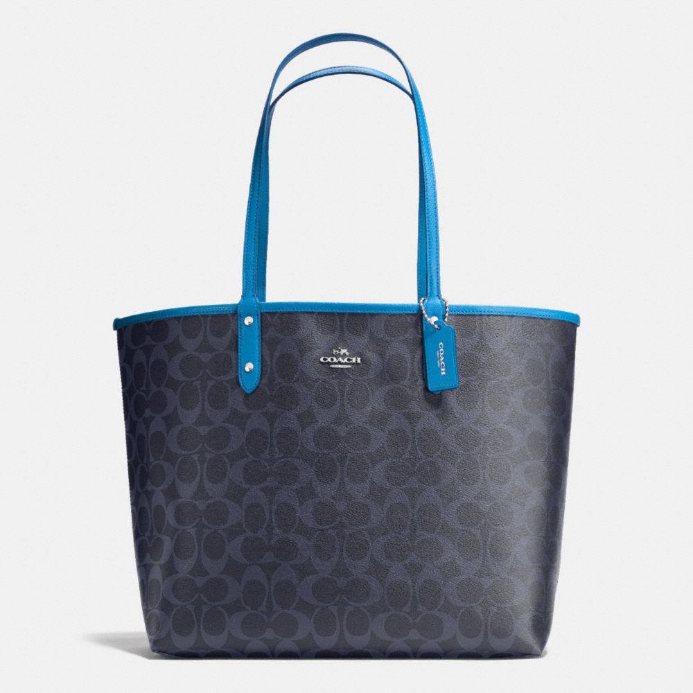 REVERSIBLE CITY TOTE IN SIGNATURE - f36658 - SILVER/DENIM/AZURE