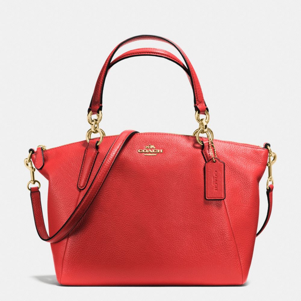 SMALL KELSEY SATCHEL IN PEBBLE LEATHER - f36675 - IMITATION GOLD/CARMINE