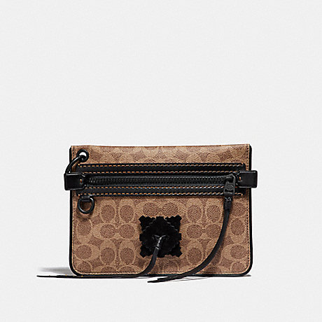 COACH POUCH 22 IN SIGNATURE CANVAS WITH WHIPSTITCH - KHAKI - F38771