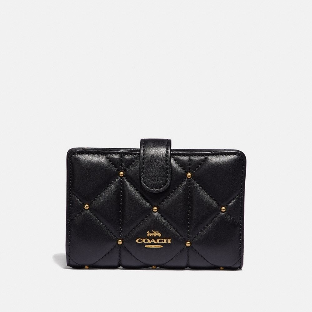 COACH MEDIUM CORNER ZIP WALLET WITH STUDDED DIAMOND QUILTING - BLACK/LIGHT GOLD - F39102