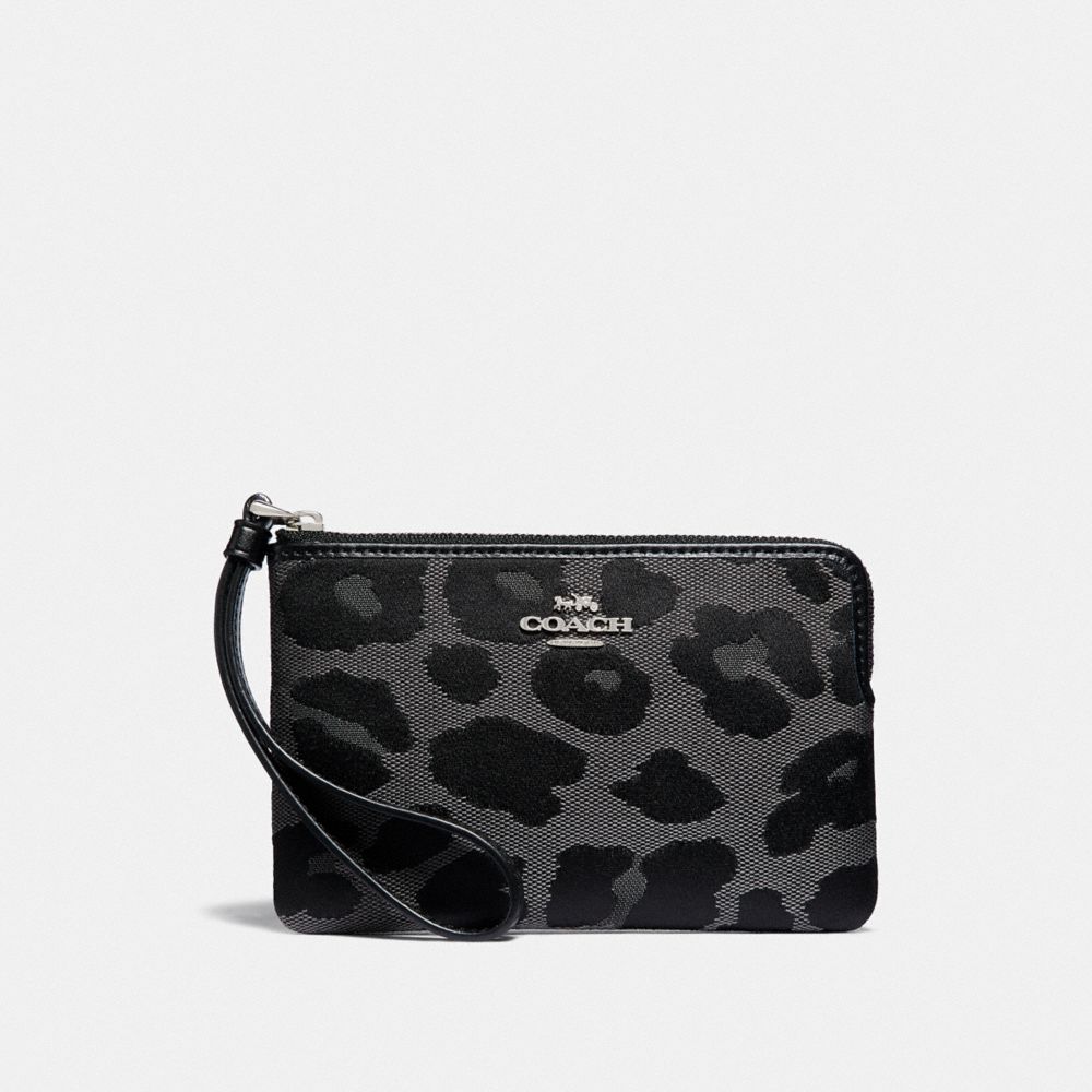 COACH F39103 - CORNER ZIP WRISTLET WITH LEOPARD PRINT GREY/SILVER