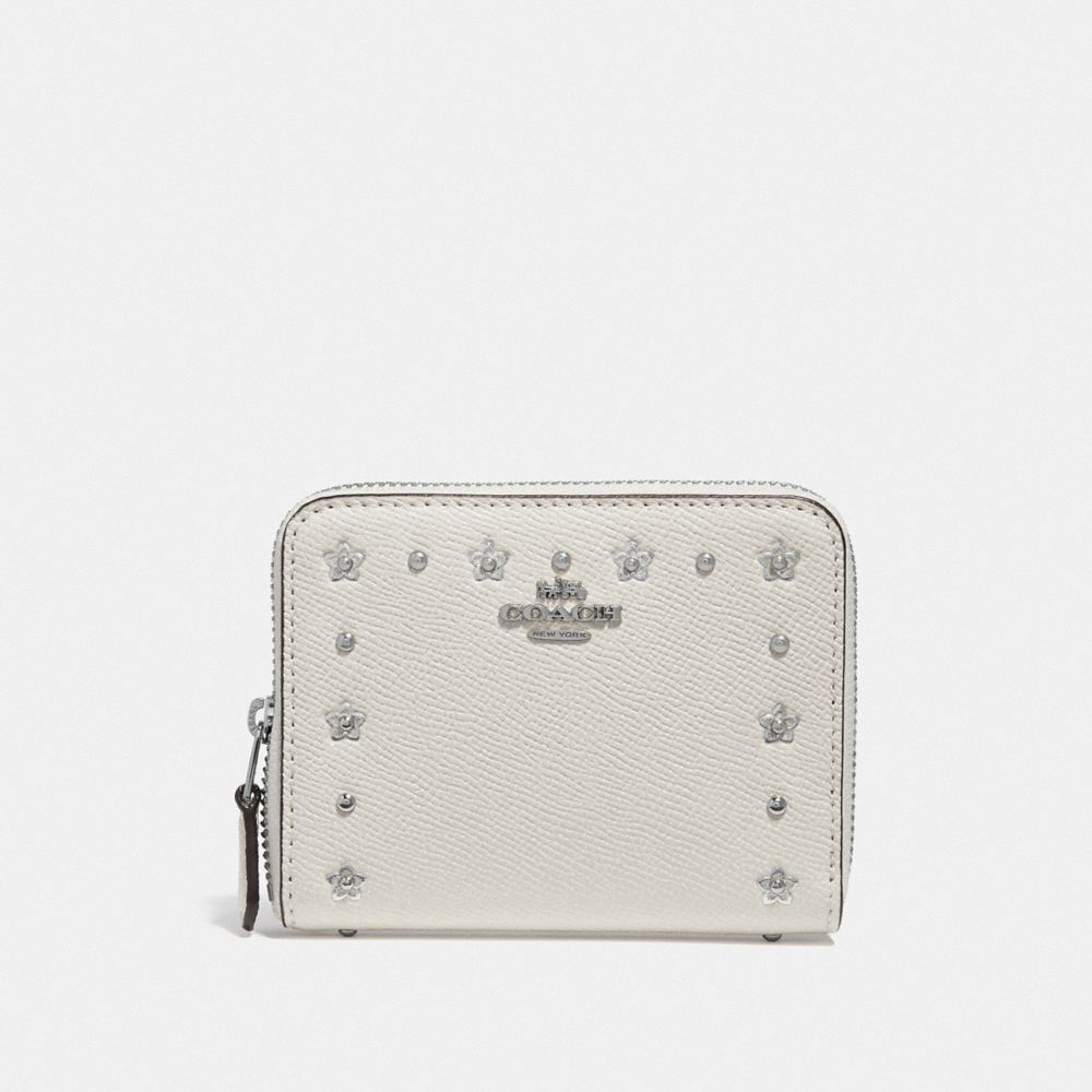 COACH F39125 - SMALL ZIP AROUND WALLET WITH FLORAL RIVETS CHALK/SILVER