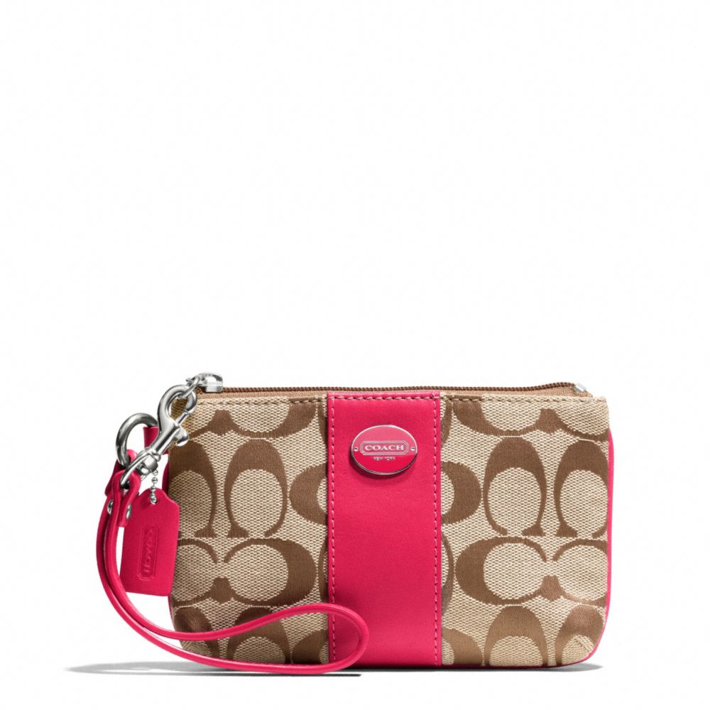 COACH f48435 SMALL WRISTLET IN SIGNATURE FABRIC 