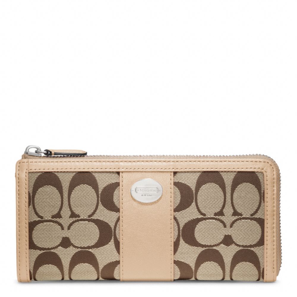 COACH F48437 Signature Slim Zip 