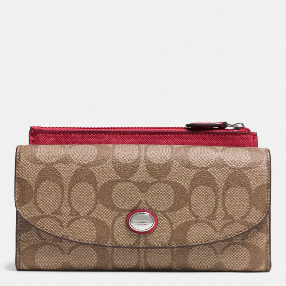 PEYTON SIGNATURE SLIM ENVELOPE WITH POUCH - SILVER/KHAKI/RED - COACH F49154