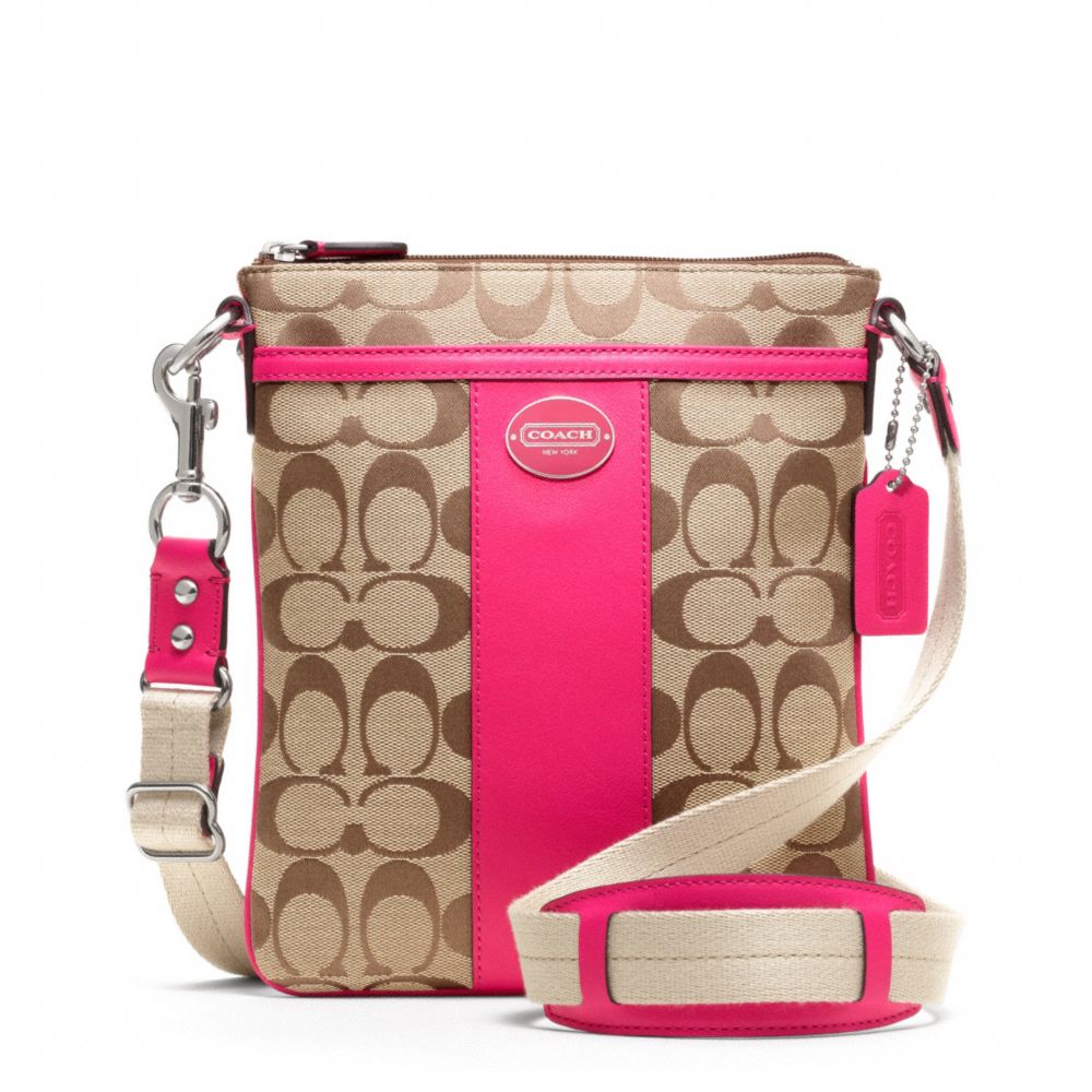 COACH F49325 - SIGNATURE SWINGPACK ONE-COLOR