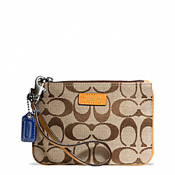 PARK SIGNATURE SMALL WRISTLET - BRASS/KHAKI/ORANGE SPICE - COACH F49471