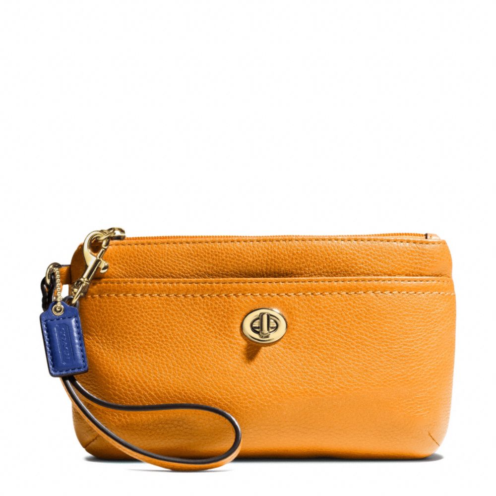 COACH F49472 PARK LEATHER MEDIUM WRISTLET BRASS/ORANGE-SPICE