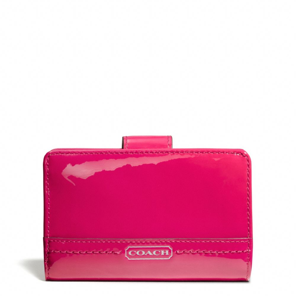 COACH PARK PATENT MEDIUM WALLET - SILVER/RASPBERRY - f49564