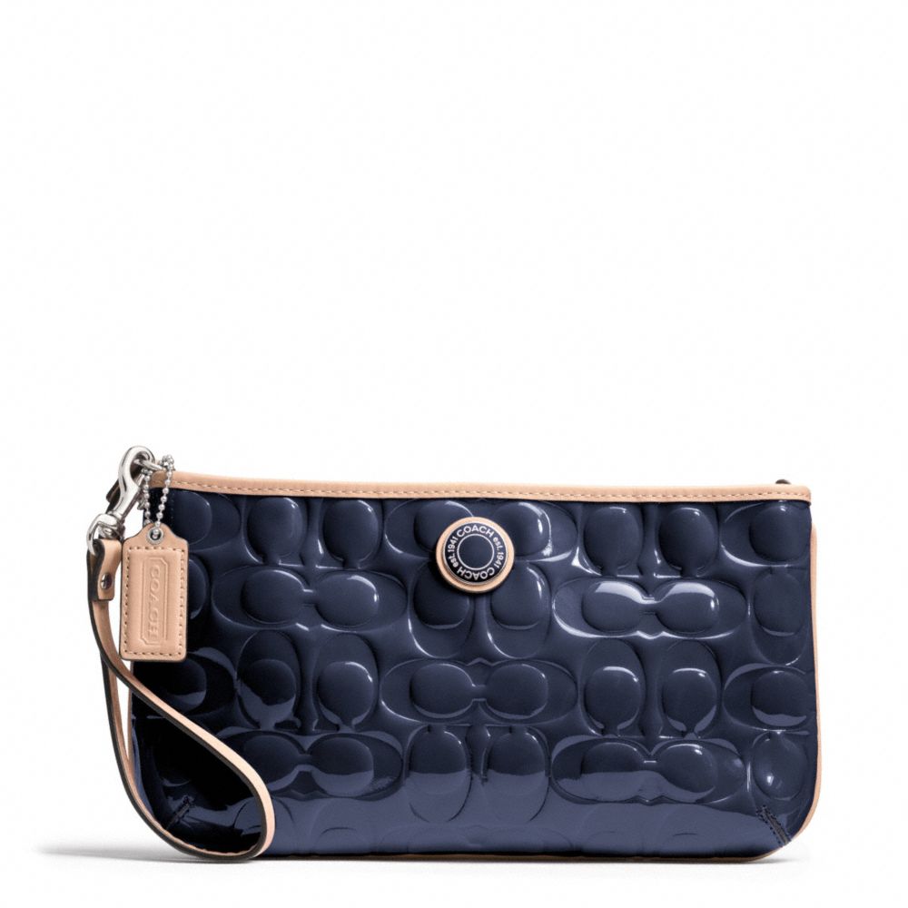 SIGNATURE STRIPE EMBOSSED PATENT LARGE WRISTLET - SILVER/NAVY/TAN - COACH F49827
