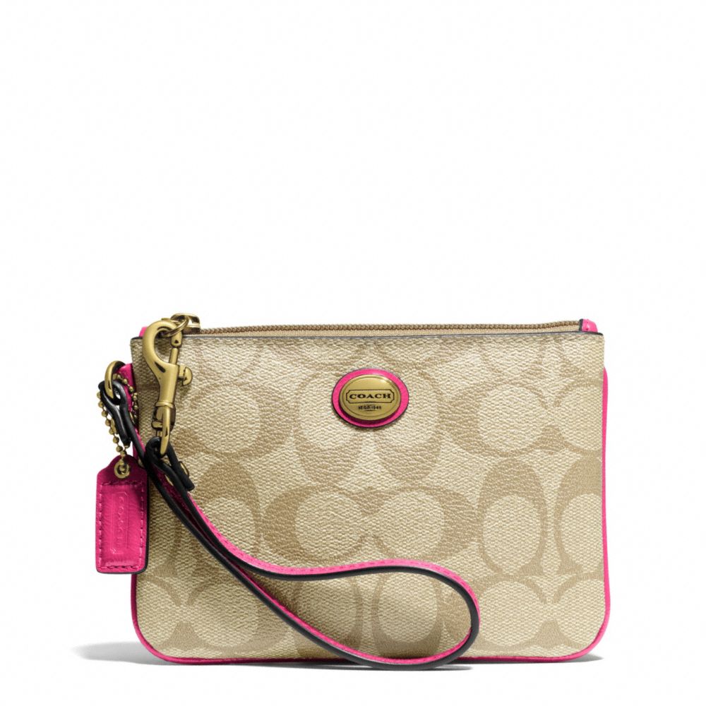 PEYTON SMALL WRISTLET IN SIGNATURE FABRIC - f50142 - BRASS/LT KHAKI/POMEGRANATE