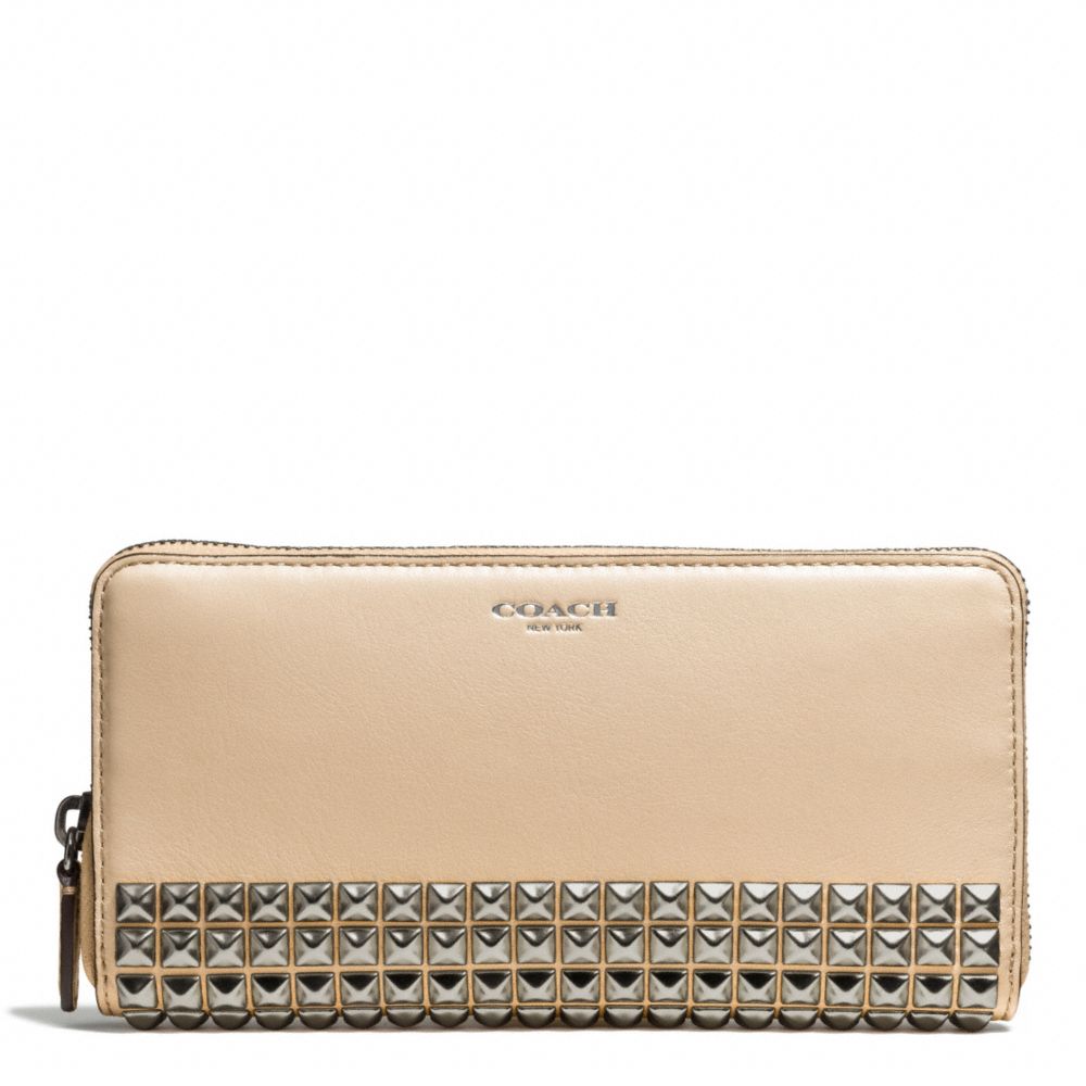 COACH F50467 ACCORDION ZIP WALLET IN STUDDED LEATHER AKECR