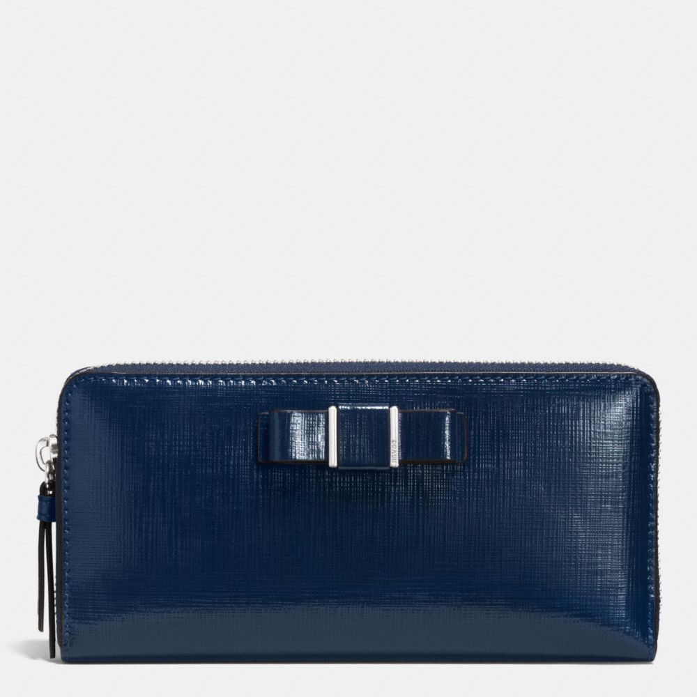 COACH F52172 Darcy Patent Bow Accordion Zip Wallet SILVER/NAVY