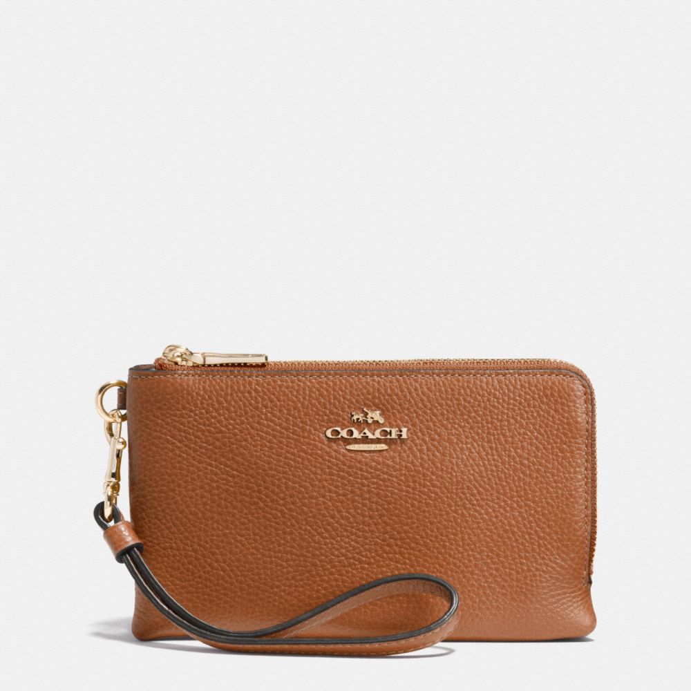 COACH F53090 DOUBLE CORNER ZIP WRISTLET IN PEBBLE LEATHER LIGHT-GOLD/SADDLE