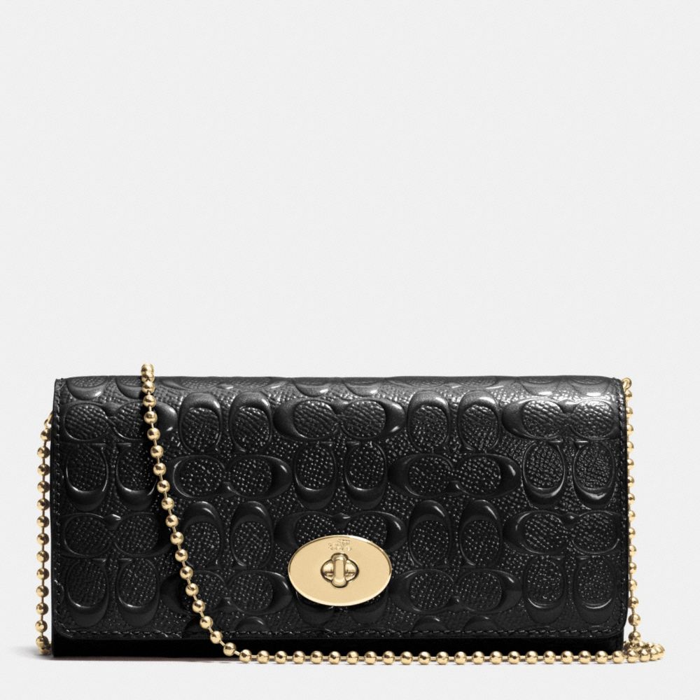 COACH SLIM CHAIN ENVELOPE IN SIGNATURE DEBOSSED PATENT LEATHER -  LIGHT GOLD/BLACK - f53125