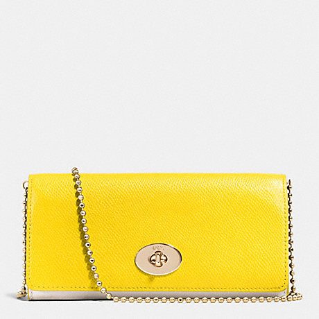COACH SLIM CHAIN ENVELOPE WALLET IN BICOLOR CROSSGRAIN LEATHER -  LIGHT GOLD/YELLOW/CHALK - f53308