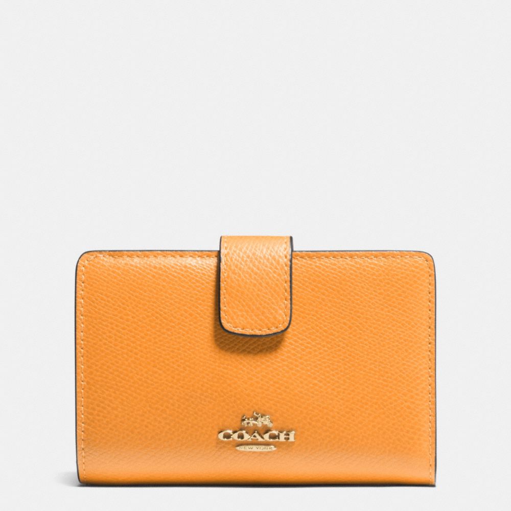 COACH f53436 MEDIUM CORNER ZIP WALLET IN CROSSGRAIN LEATHER IMITATION GOLD/ORANGE PEEL