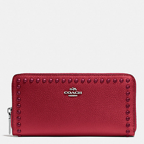 COACH ACCORDION ZIP WALLET IN LACQUER RIVETS PEBBLE LEATHER - SILVER/RED CURRANT - f53489