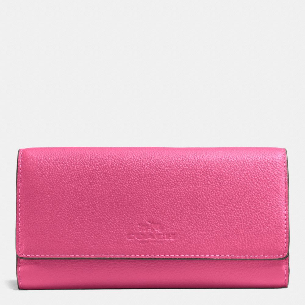 TRIFOLD WALLET IN PEBBLE LEATHER - IMITATION GOLD/DAHLIA - COACH F53708