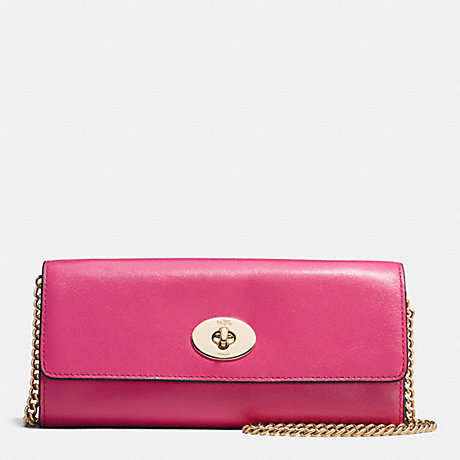 COACH TURNLOCK SLIM ENVELOPE IN SMOOTH LEATHER - IMITATION GOLD/DAHLIA - f53890