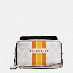 COACH COACH VARSITY STRIPE DOUBLE ZIP PHONE WALLET IN SIGNATURE - SILVER/CHALK ORANGE - F54005