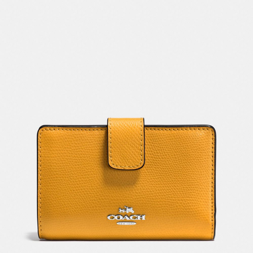 MEDIUM CORNER ZIP WALLET IN CROSSGRAIN LEATHER - SILVER/MUSTARD - COACH F54010