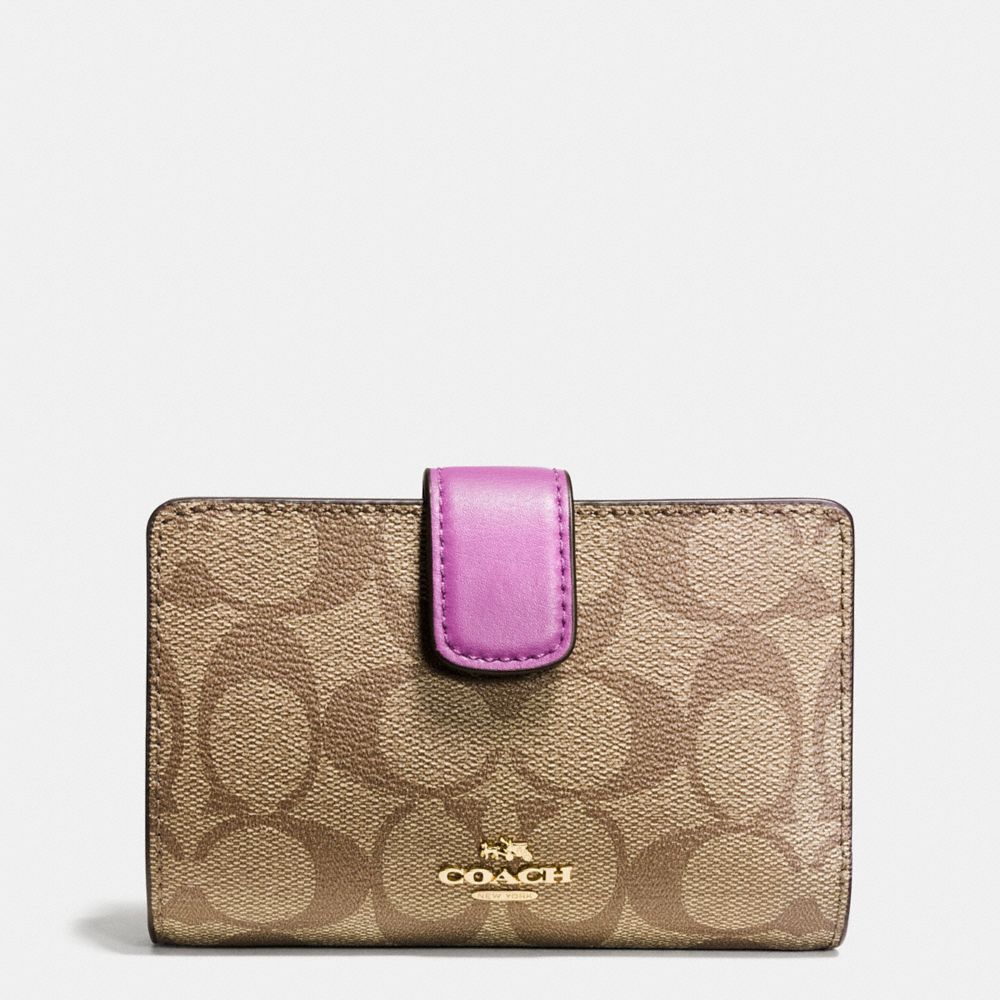 COACH F54023 MEDIUM CORNER ZIP WALLET IN SIGNATURE IMITATION-GOLD/KHAKI/HYACINTH