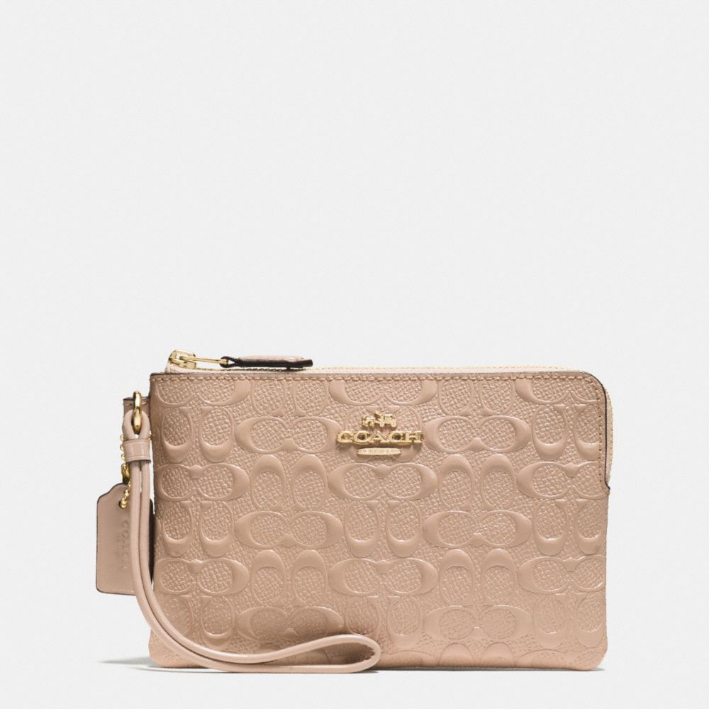 COACH CORNER ZIP WRISTLET IN SIGNATURE DEBOSSED PATENT LEATHER - IMITATION GOLD/BEECHWOOD - F55206