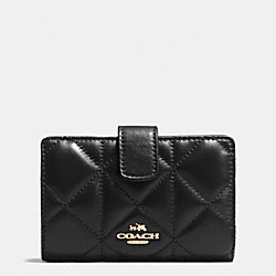 MEDIUM ZIP AROUND WALLET IN QUILTED LEATHER - IMITATION GOLD/BLACK - COACH F55673