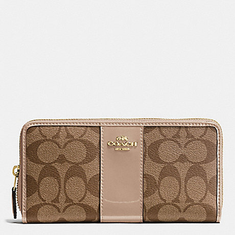 COACH BOXED ACCORDION ZIP WALLET IN SIGNATURE WITH PATENT LEATHER - IMITATION GOLD/KHAKI PLATINUM - f55733