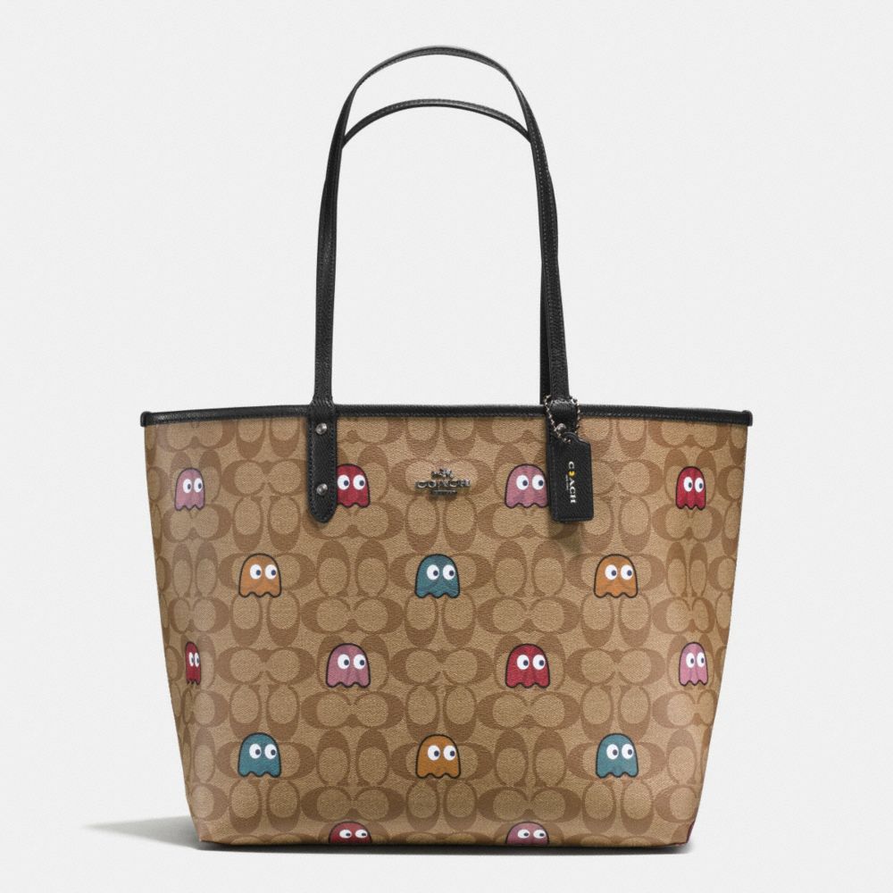 REVERSIBLE CITY TOTE IN SIGNATURE PAC MAN GHOST PRINT COATED CANVAS - f56649 - BLACK ANTIQUE/KHAKI MULTI